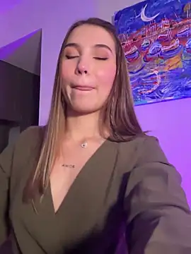 SophieRaily  online show from February 27, 12:43 am