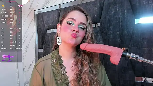 GinnaGrace online show from October 4, 1:31 pm