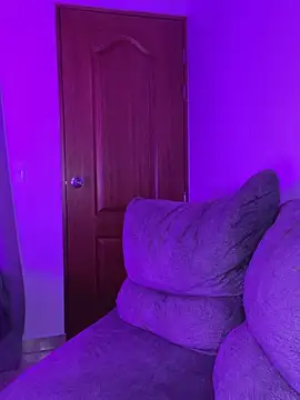 Snapshot of Blancanievess chatting on November 19, 12:10 am Blancanievess online show from November 19, 12:10 am