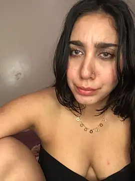 Snapshot of Meryem_Queen chatting on January 13, 5:12 pm Meryem Queen online show from January 13, 5:12 pm