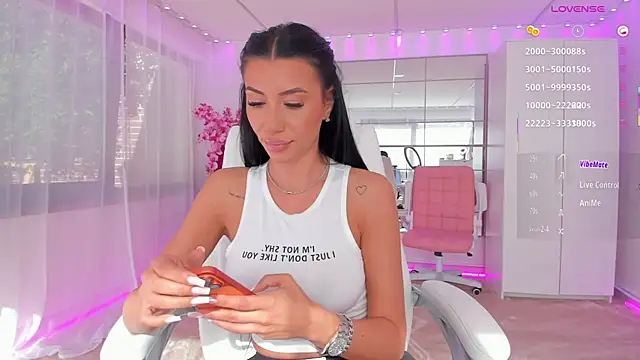 missdiamond  online show from May 13, 5:38 am