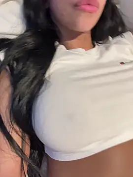 Snapshot of lapanteri chatting on February 20, 6:39 am lapanteri online show from February 20, 6:39 am