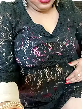 Snapshot of Simran-Kudi chatting on January 11, 8:22 am Simran-Kudi online show from January 11, 8:22 am