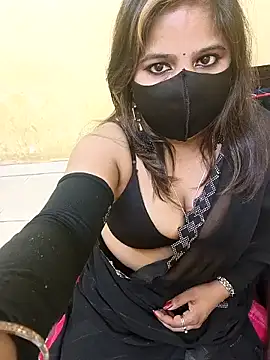 Snapshot of Simran-Kudi chatting on February 1, 11:10 am Simran-Kudi online show from February 1, 11:10 am