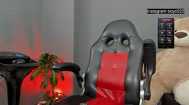 boyc022  online show from January 17, 12:53 am