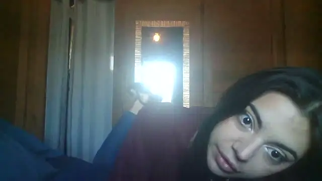 isabella048 online show from September 14, 3:22 pm