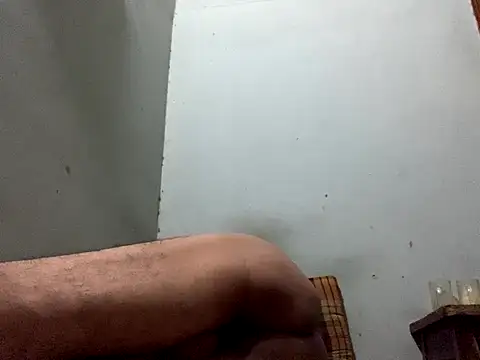 Snapshot of VastNoon95 chatting on December 13, 7:53 pm VastNoon95 online show from December 13, 7:53 pm