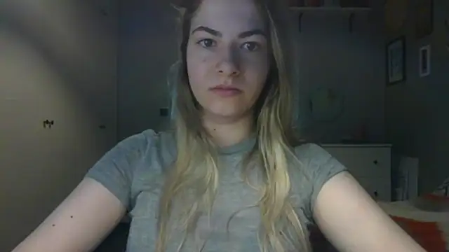 Snapshot of ROSIEx_sweet chatting on June 9, 7:20 am ROSIEx sweet online show from June 9, 7:20 am