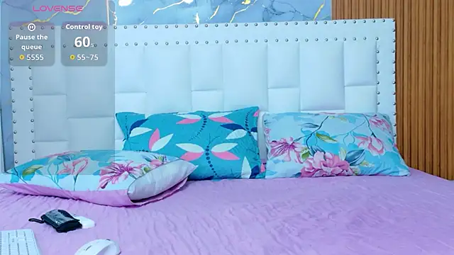 hornybarelylegalgirl online show from April 13, 12:32 pm