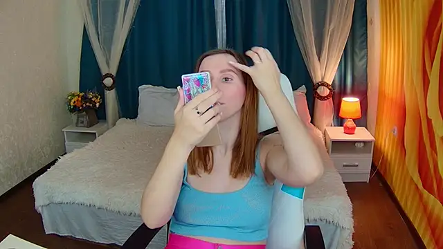 Snapshot of AliceBYKiss chatting on December 17, 12:22 pm AliceBYKiss online show from December 17, 12:22 pm