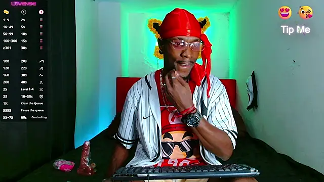 Aroonpapisex online show from March 15, 12:05 am