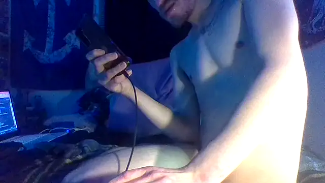 ATwinkie online show from February 19, 8:33 am