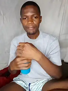 Snapshot of Thokozani99 chatting on December 3, 6:37 am Thokozani99 online show from December 3, 6:37 am