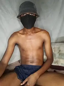 Snapshot of Thokozani99 chatting on January 3, 8:01 pm Thokozani99 online show from January 3, 8:01 pm