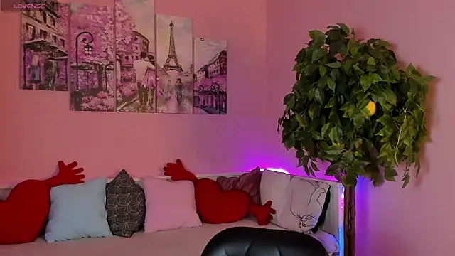 Snapshot of Katty_Lights chatting on October 3, 11:18 am Katty Lights online show from October 3, 11:18 am