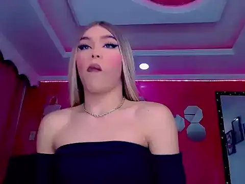 TiffanyMackensyy online show from October 28, 10:01 pm