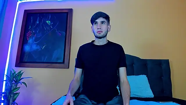 Snapshot of Thhiago_tay chatting on December 14, 7:46 pm Thhiago tay online show from December 14, 7:46 pm