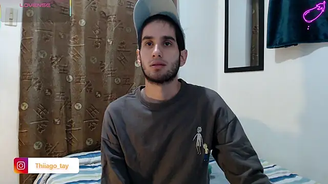 Snapshot of Thhiago_tay chatting on October 1, 4:46 pm Thhiago tay online show from October 1, 4:46 pm