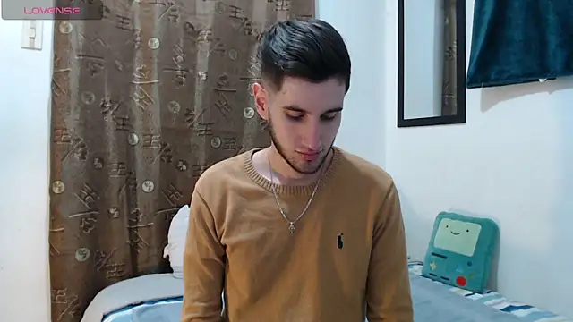 Snapshot of Thhiago_tay chatting on October 6, 4:43 am Thhiago tay online show from October 6, 4:43 am