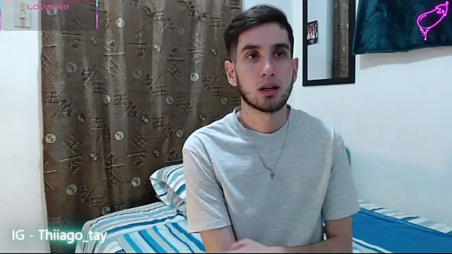 Snapshot of Thhiago_tay chatting on October 11, 5:28 am Thhiago tay online show from October 11, 5:28 am