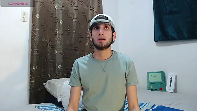 Snapshot of Thhiago_tay chatting on November 30, 5:22 am Thhiago tay online show from November 30, 5:22 am