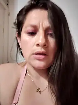 Snapshot of Neve_Collins chatting on December 27, 8:35 am Neve Collins online show from December 27, 8:35 am