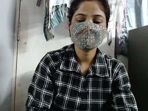 Snapshot of samosa73 chatting on November 6, 6:09 pm samosa73 online show from November 6, 6:09 pm