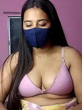 Snapshot of lovely-tanu chatting on January 4, 1:31 pm lovely-tanu online show from January 4, 1:31 pm