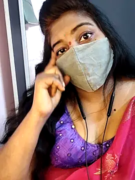 RomeoJuliet345 online show from February 4, 12:44 pm