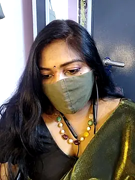 RomeoJuliet345 online show from February 7, 8:12 pm