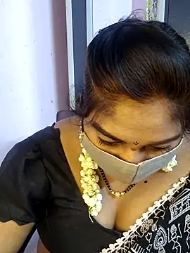 RomeoJuliet345 online show from February 28, 4:41 pm