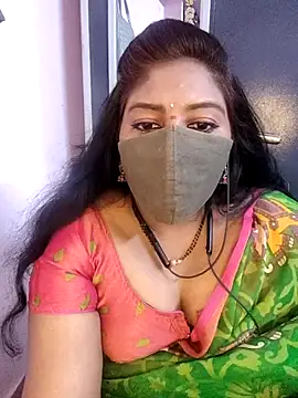 RomeoJuliet345 online show from April 3, 4:16 pm