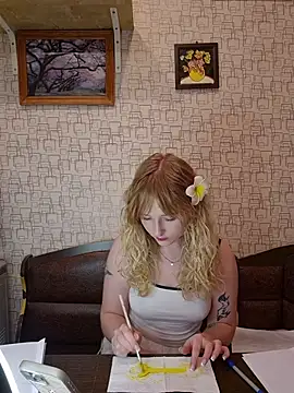 Snapshot of lola__banny chatting on October 22, 3:45 pm lola  banny online show from October 22, 3:45 pm