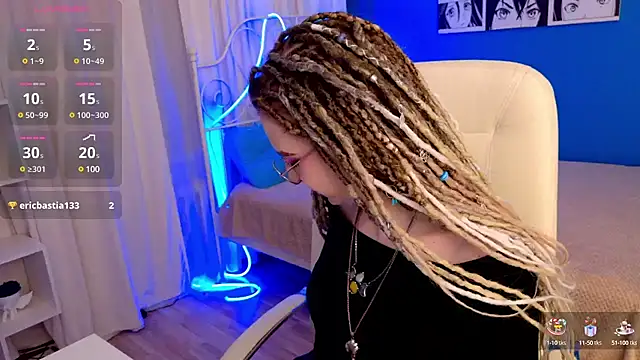 VioletShine online show from January 10, 1:31 pm