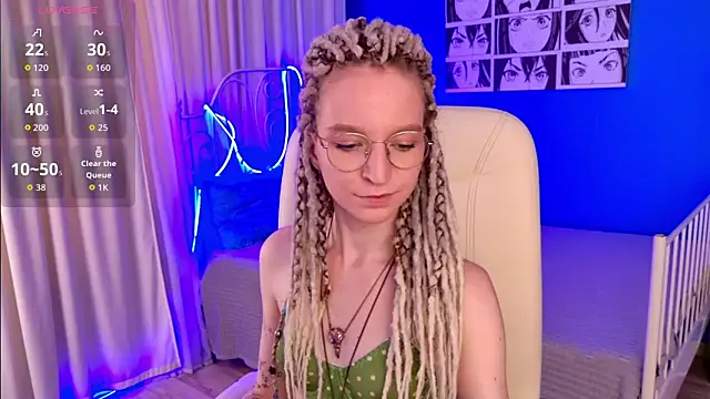 Snapshot of VioletShine chatting on July 23, 1:09 pm VioletShine online show from July 23, 1:09 pm
