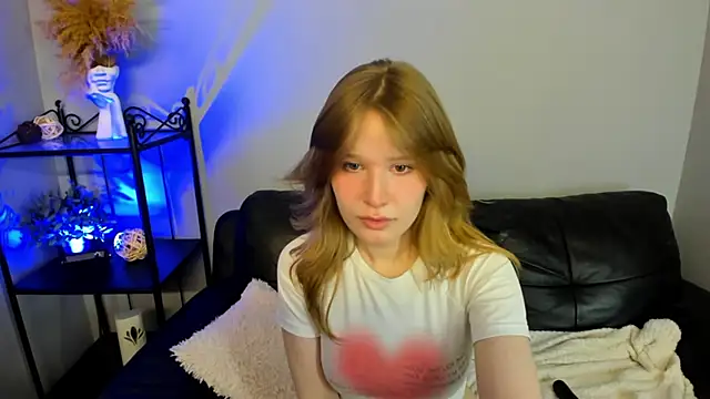 Snapshot of EvaStevs chatting on December 14, 7:14 pm EvaStevs online show from December 14, 7:14 pm