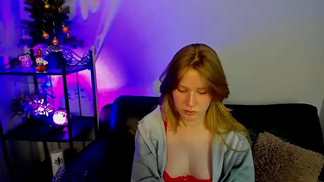 Snapshot of EvaStevs chatting on December 20, 10:54 pm EvaStevs online show from December 20, 10:54 pm