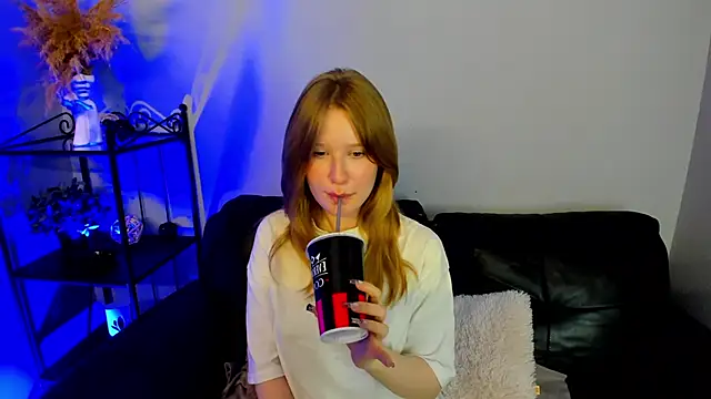 Snapshot of EvaStevs chatting on December 25, 11:20 pm EvaStevs online show from December 25, 11:20 pm