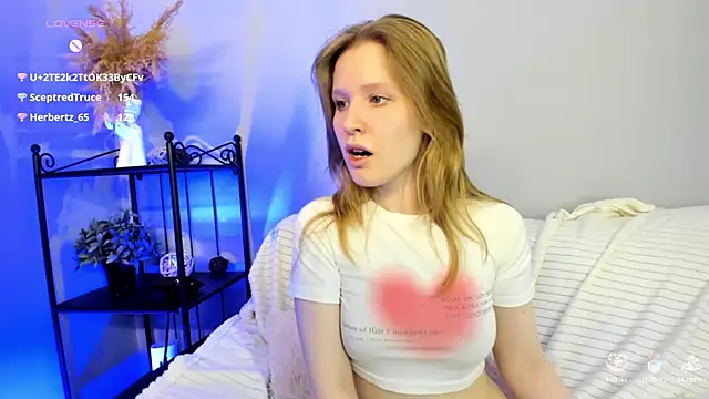 Snapshot of EvaStevs chatting on January 4, 9:41 pm EvaStevs online show from January 4, 9:41 pm