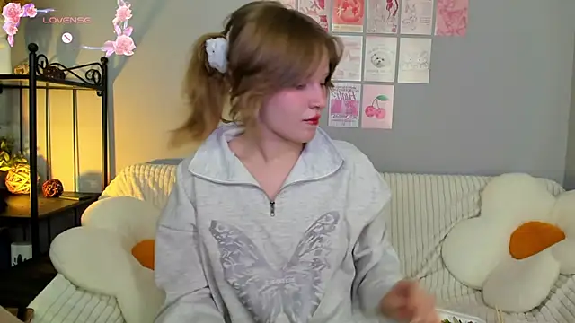 Snapshot of EvaStevs chatting on March 16, 8:00 pm EvaStevs online show from March 16, 8:00 pm