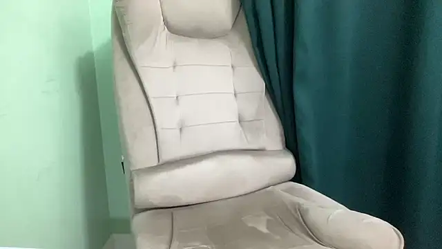 Snapshot of Mrbiceps23 chatting on September 19, 11:16 pm Mrbiceps23 online show from September 19, 11:16 pm