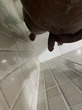 Snapshot of rodrigo21Cm_ chatting on December 8, 9:52 pm rodrigo21Cm online show from December 8, 9:52 pm