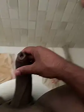 Snapshot of rodrigo21Cm_ chatting on February 16, 11:27 am rodrigo21Cm online show from February 16, 11:27 am