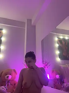 Snapshot of lissa_yasemin chatting on March 22, 2:37 am lissa yasemin online show from March 22, 2:37 am