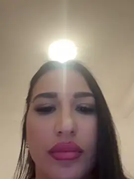 Snapshot of lissa_yasemin chatting on March 23, 2:15 am lissa yasemin online show from March 23, 2:15 am