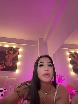 Snapshot of lissa_yasemin chatting on March 23, 5:21 am lissa yasemin online show from March 23, 5:21 am