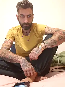 Snapshot of Italian69am chatting on November 19, 10:37 am Italian69am online show from November 19, 10:37 am