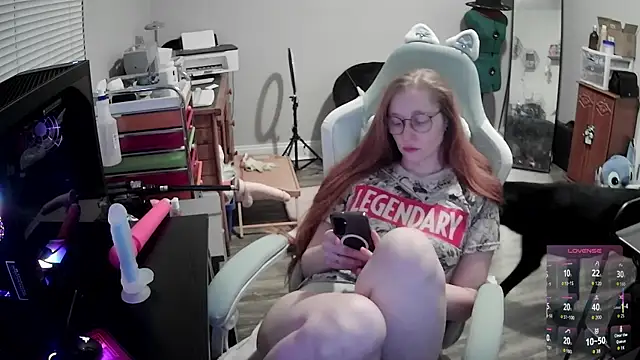 LilyFoxxx online show from February 15, 6:54 am