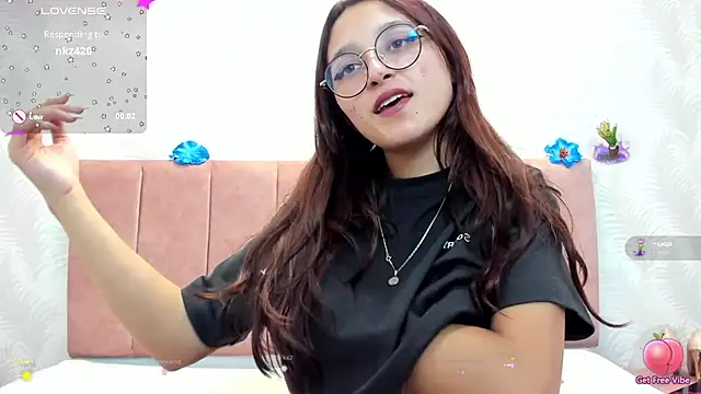 Snapshot of AddisonMars chatting on January 31, 6:36 pm AddisonMars online show from January 31, 6:36 pm