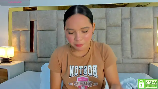 valtira nova online show from April 8, 7:47 pm